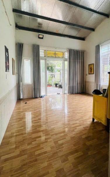 Bán Nhà trong hẻm 97m²
