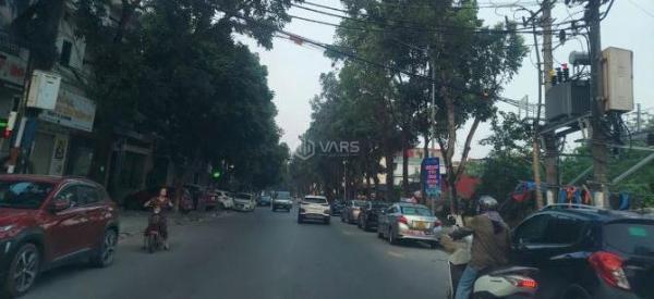 Bán nhà 3 tầng Khu 1 Đại phúc . dt 97m . mt 4,8m . hướng ĐN 🏚️ . giá 11ty2