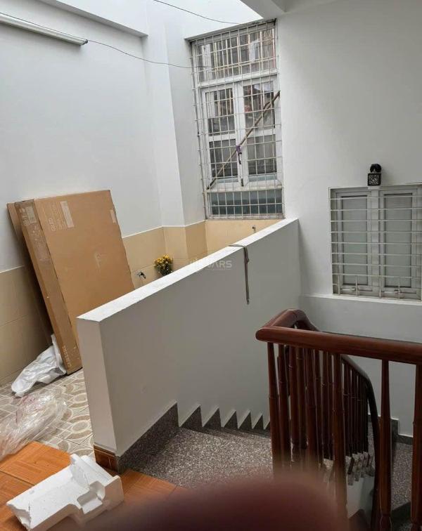 Bán nhà đường 🏣 láng gần yên hòa - oto tránh trước nhà - khu quân đội yên tĩnh