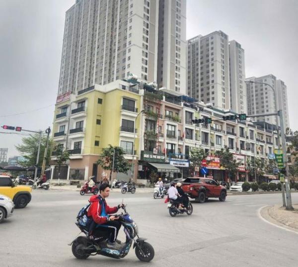 Chủ cần bán Nhà mặt phố 90m²