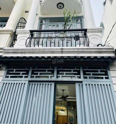 Bán Nhà mặt phố 40m²