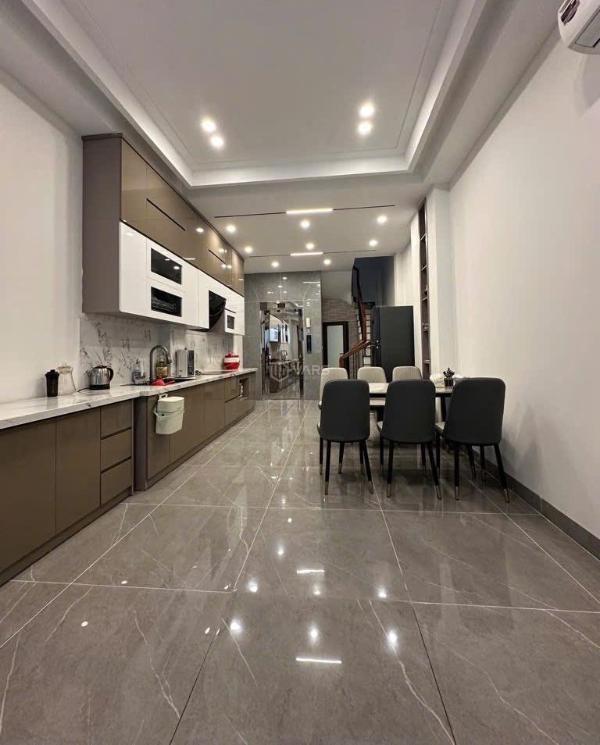 Bán 🆘 nhà riêng phố mễ trì, 71 m2 x 6 tầng, mặt tiền 5m, ngõ rộng ô tô thông
