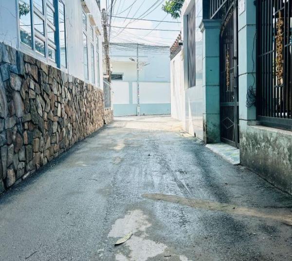 Bán nhà bửu long góc 2 mặt tiền giá 🏤 tốt chỉ 3tỷ hơn xíu hẻm xe hơi thông