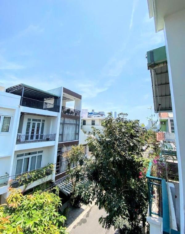 Bán Nhà mặt phố 75m²