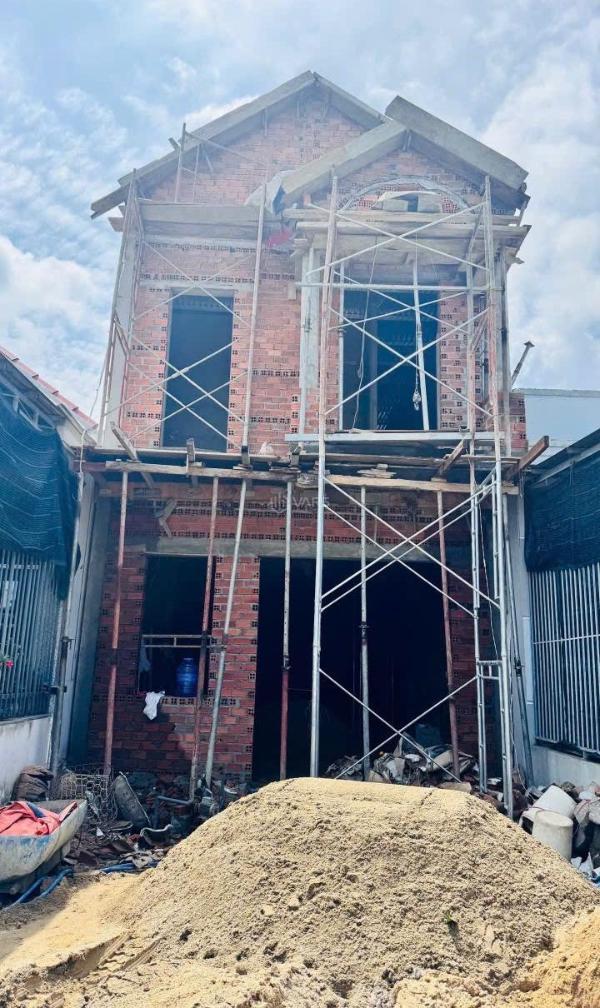 Dd35 bán nhà 2 tầng đường 💥 oto khu thôn trung 3 xã diên điền