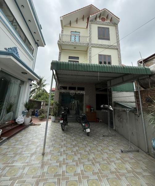 BÁN ĐẤT THUẬN THÀNH - TẶNG NHÀ 3 TẦNG MỚI, 🔥 7 CHỖ ĐỖ CỬA