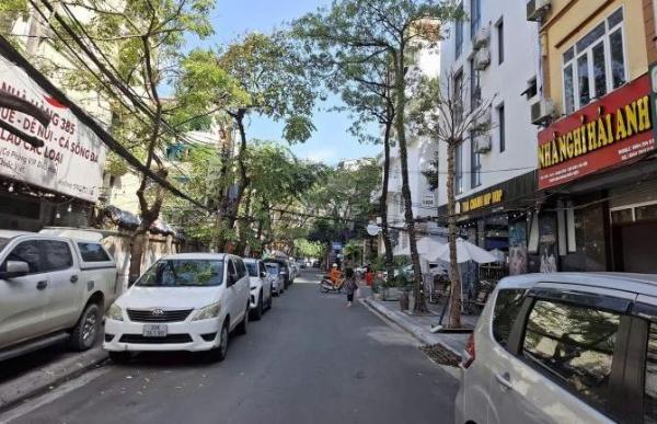 Chủ cần bán Nhà trong hẻm 65m²