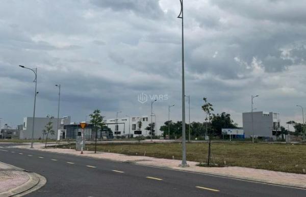 Chủ cần bán Đất nền riêng lẻ 100m²