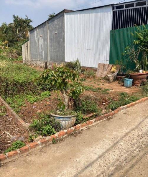 Chủ cần bán Đất nền riêng lẻ 180m²