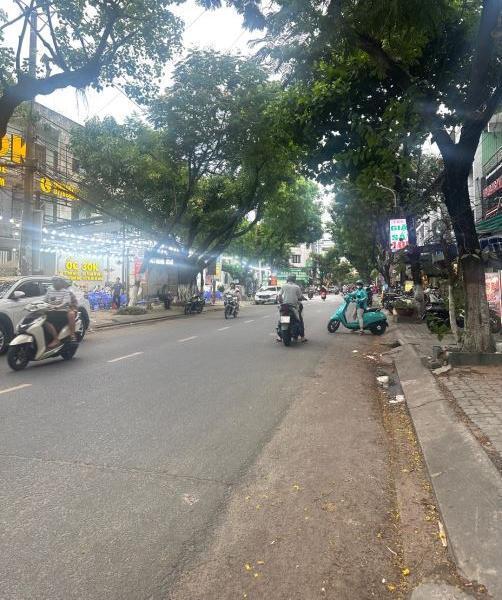 Cần bán Nhà trong hẻm 75m²