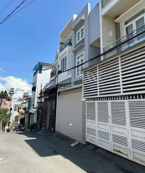 NHÀ MỚI ĐẸP MẶT TIỀN TRUNG TÂM ĐÀ LẠT P2 💥 59M2 NGANG 4,5M 3 TẦNG