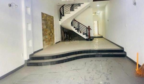Cần bán Nhà mặt phố 90m²
