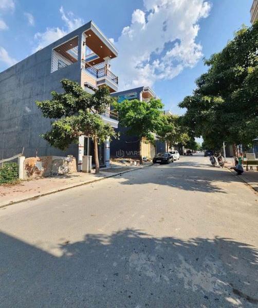 3 TẦNG- 68M2- 3.65 TỶ- 🔥 KDC LÊ PHONG BÌNH CHUẨN – TP.THUẬN AN, 🔥