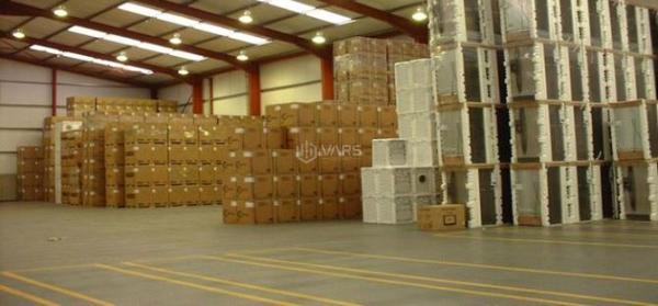 Cho 🏦 thuê kho Gần CV Lê Thị Riêng 580m2 đường CMT8, P. 15, Quận 10.