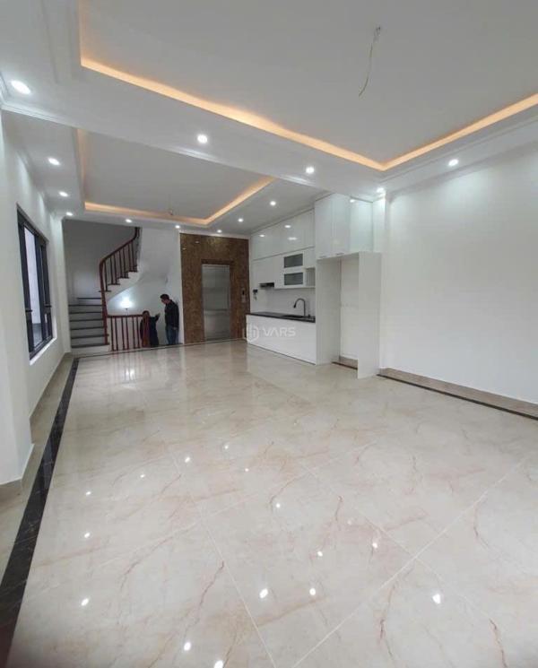 Bán gấp nhà lô góc 2 thoáng🔥thangmáy- đẳng cấp🔥full đồ xịn, 5t🔥47m2 chỉ 🏚️ 13,8t
