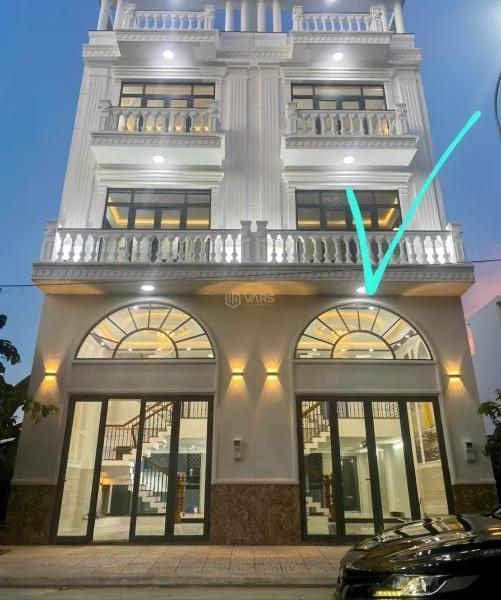 Cần bán Nhà mặt phố 65m²