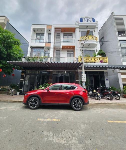 Bán Nhà mặt phố 71m²