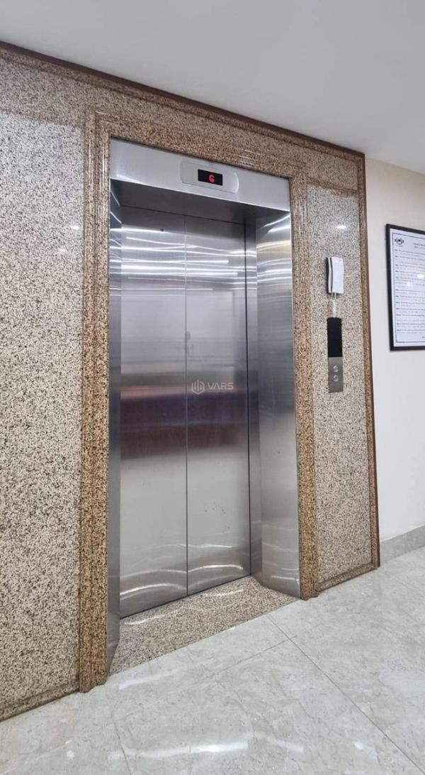 Tuyệt phẩm mặt phố trung kính lớn, 90m2 có hầm, vỉa hè rộng - công 👍 năng hoàn hảo