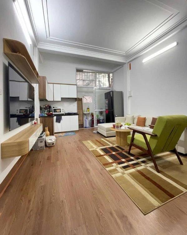 Bán nhà phố bạch mai, hai bà 🏣 trưng, dt42m, mt 4.6m,5t,giá 5.x tỷ- nhà đẹp,ở ngay