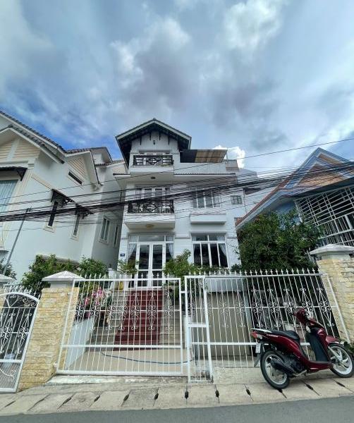 Bán Nhà trong hẻm 167m²