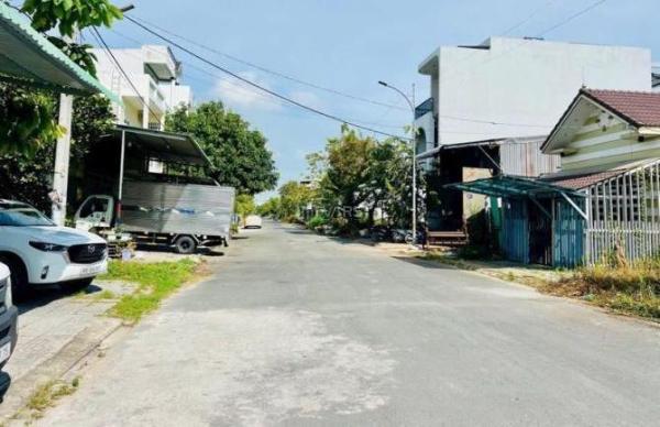 Bán cặp nền 160 m2 đường 🏣 D14 khu Hồng Loan