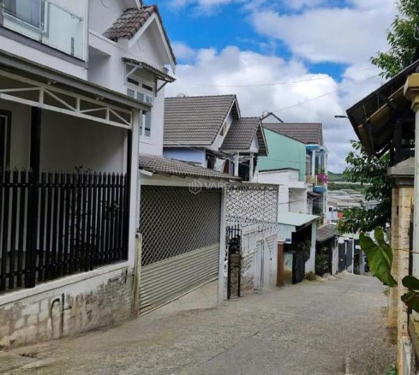 Cần Tiền Bán Căn Nhà 🏬 Đường Ngô Quyền , Cách Hồ Xuân Hương 1.5km, DT (5.5x13.2)