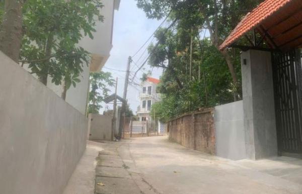 Bán mảnh đất 🏢 81m² full thổ cư tại Chúc Đồng 1, Thụy Hương, sát chợ Chúc Sơn, Chương mỹ, HN