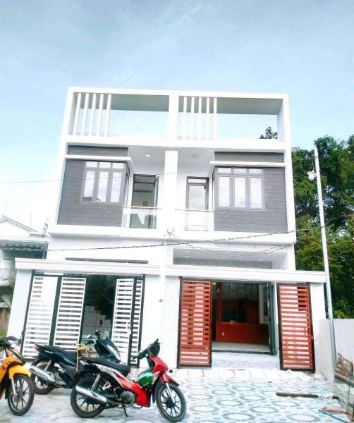 Cần bán Nhà trong hẻm 79m²