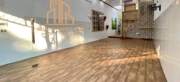 Cần bán Nhà mặt phố 150m²