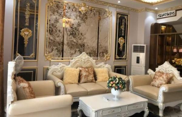 Bán Nhà mặt phố 100m²