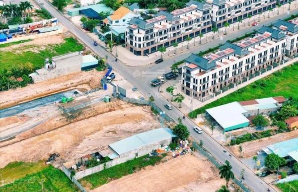Siêu dự án đổ bộ, đất khu vực Hậu Nghĩa, Đức 🔥 Hoà, Long An tăng mạnh