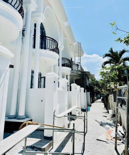 Cần bán Nhà trong hẻm 68m²