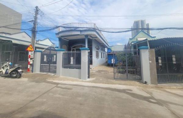 6Tỷ500__296m2 (10x30)__Nhà cấp 4 🆘 Đúc, hẻm xe hơi thông, cách đường mới làm D5 D8 chỉ 100m