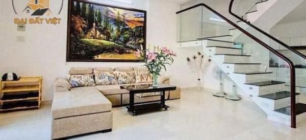 Cần bán Nhà trong hẻm 84m²