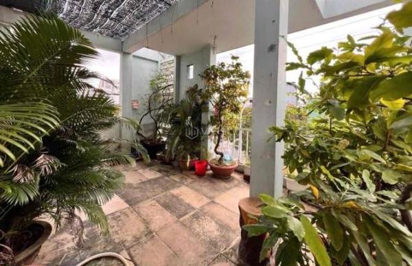 Bán Nhà mặt phố 128m²