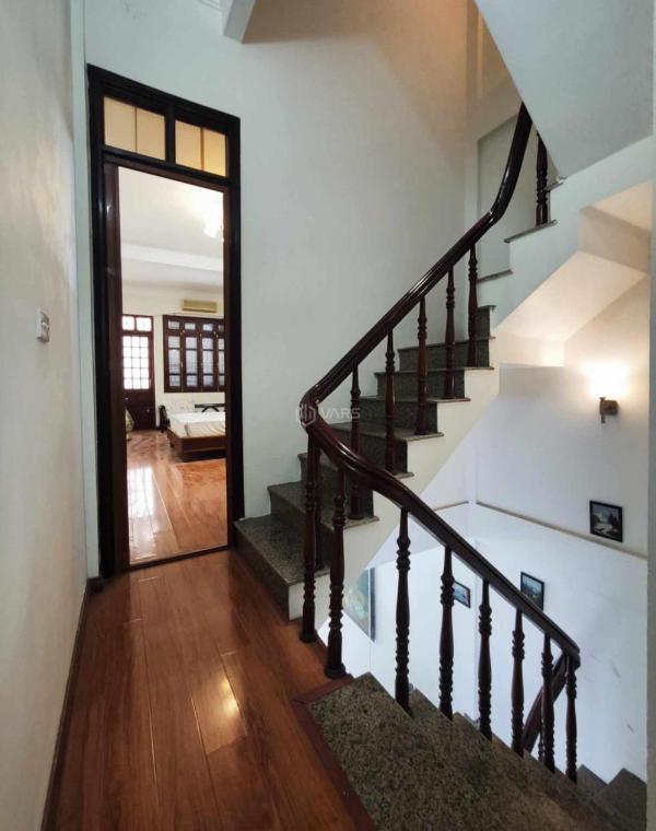 Cho thuê nhà nguyên căn phố hoàng cầu, 🏣 đống đa, mặt ngõ ô tô tránh, nhà đẹp