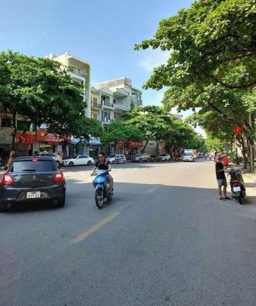 Bán Nhà trong hẻm 110m²