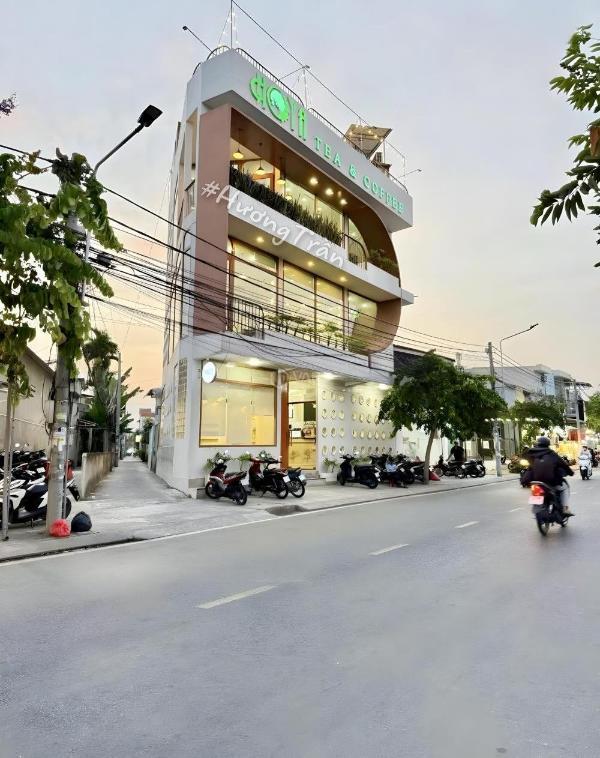 Bán Nhà mặt phố 300m²