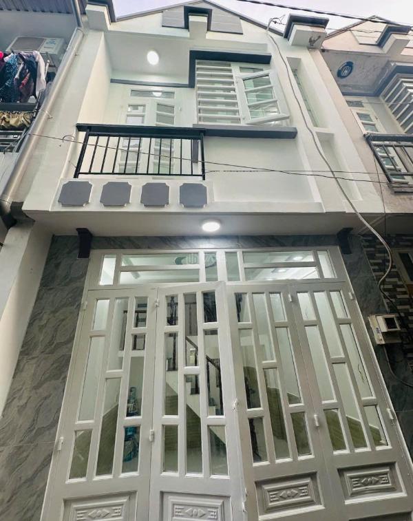 Cần bán Nhà trong hẻm 30m²
