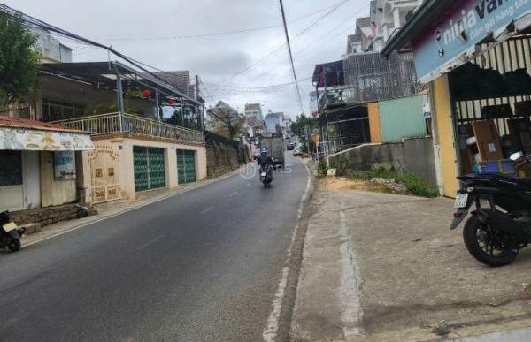 Cho thuê Nhà mặt phố 100m²