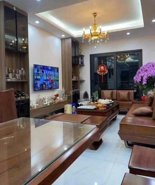 Chủ cần bán Nhà mặt phố 61m²
