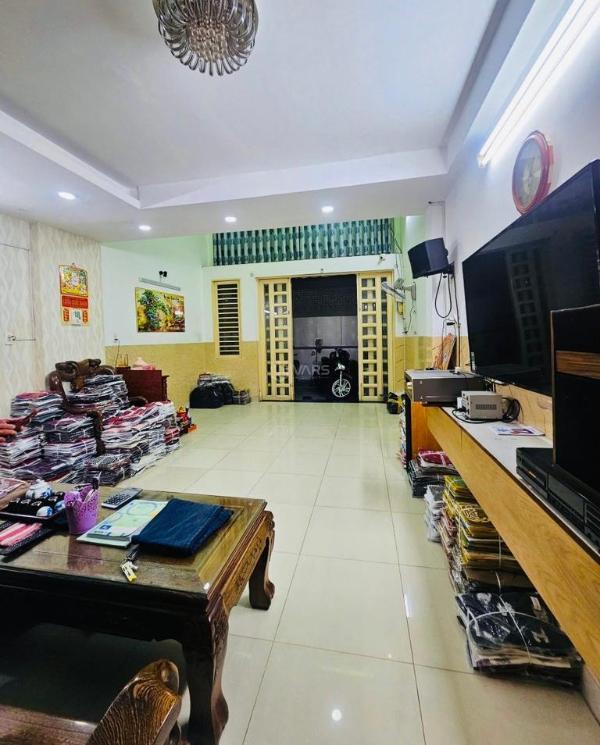 Bán nhà hxh đồng đen, 🏡 tân bình 4 tầng 90m2 (4,5x20). nhà đẹp ở ngay. giá 12,9 tỷ