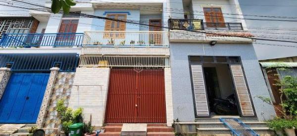 Cần bán Nhà trong hẻm 71m²