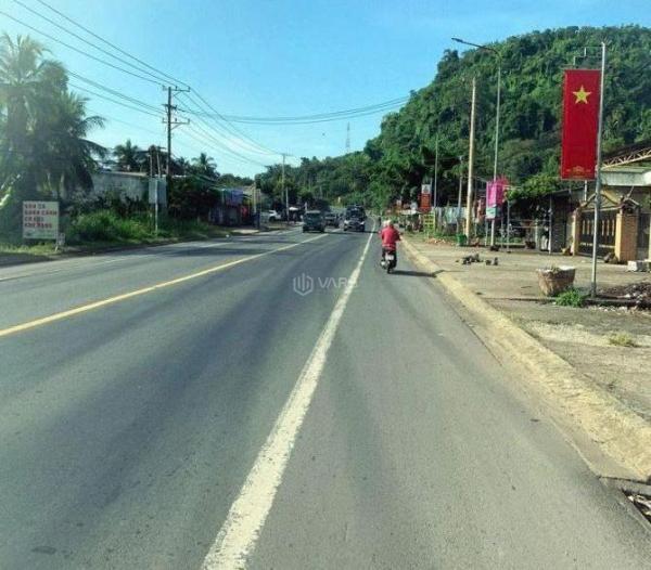 Cần bán Đất nền riêng lẻ 7200m²