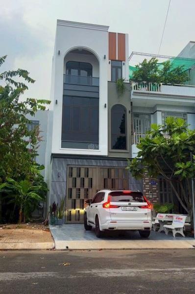 Cần bán Nhà mặt phố 82m²