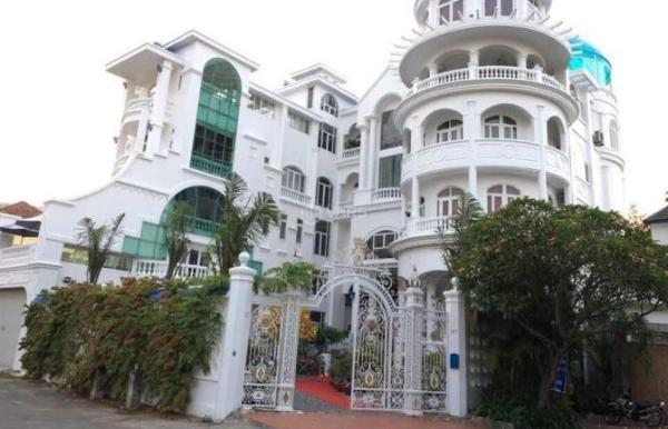 Cho thuê biệt thự 4 Tầng+hồ bơi 553m2 🏦 MT đường Nguyễn Văn Hưởng,Thảo Điền Q.2,giá 200tr/th