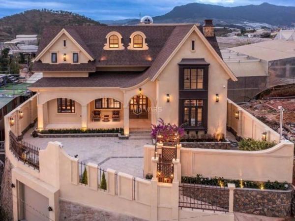 HẠ 3 TỶ BÁN CĂN VILLA SIÊU ĐẸP ĐƯỜNG ☘ NHỰA PHƯỜNG 7