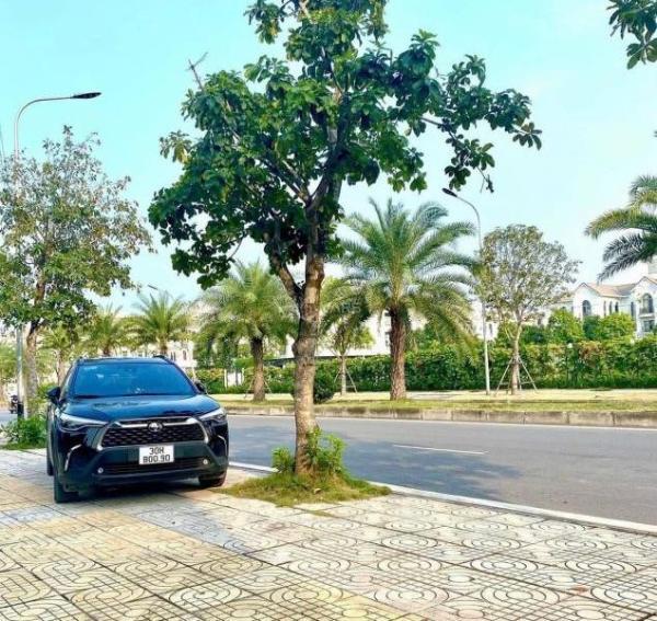 Bán Nhà mặt phố 90m²