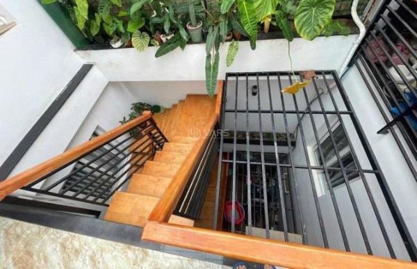 Nhà mặt tiền kinh ☘ doanh đường Hoàng Diệu 1 lầu 1 lửng