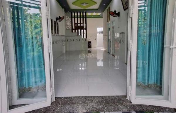 Cần bán Nhà trong hẻm 99m²